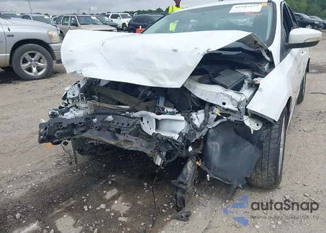 2015 Ford Focus Se z USA, uszkodzony, nr VIN 1FADP3F24FL375992